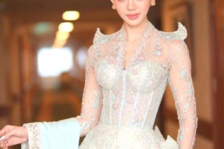 Hazel, 35 — Escort in Ye, Myanmar