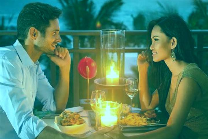 Hazel, 36, a auburn grey-eyed middle eastern companion based in Windischeschenbach. Offering CIM, Dinner Date, Couples, Roleplay, Massage. Available for inca...