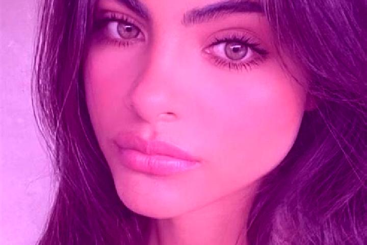 Hazel, 36, a black green-eyed caucasian companion based in Corinaldo. Offering Overnight, Deep French Kissing, Couples, GFE. Available for incall and outcall...