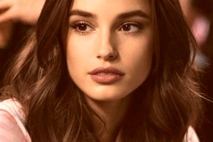 Hazel, 36, a brunette brown-eyed asian companion based in Dadiasse-Abrikokro. Offering Girlfriend Experience, Deep French Kissing. Available for incall and o...