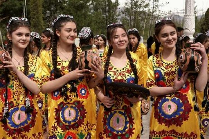 Hazel, 36 — Escort in Adrasmon, Tajikistan