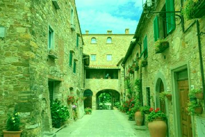 Hazel, 36 — Escort in Poggio San Marcello, Italy