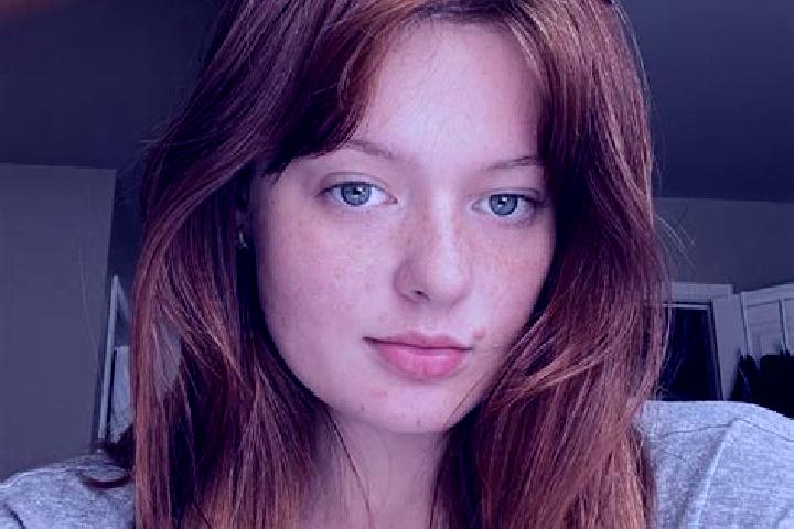 Hazel, 37, a auburn blue-eyed european companion based in Terova. Offering A-Level, Tantra, Deep French Kissing, Erotic Massage. Available for incall and out...