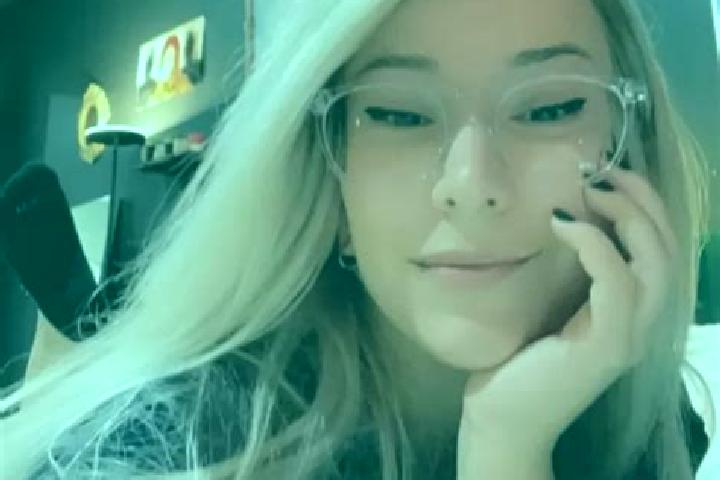 Hazel, 37, a blonde grey-eyed indian companion based in Alsdorf. Offering BDSM, Girlfriend Experience, Dinner Date, Travel Companion, Duos. Available for inc...