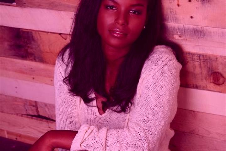 Hazel, 37, a chestnut dark-eyed ebony companion based in Karawatung. Offering A-Level, BDSM, Party Girl. Available for incall and outcall, overnight bookings...