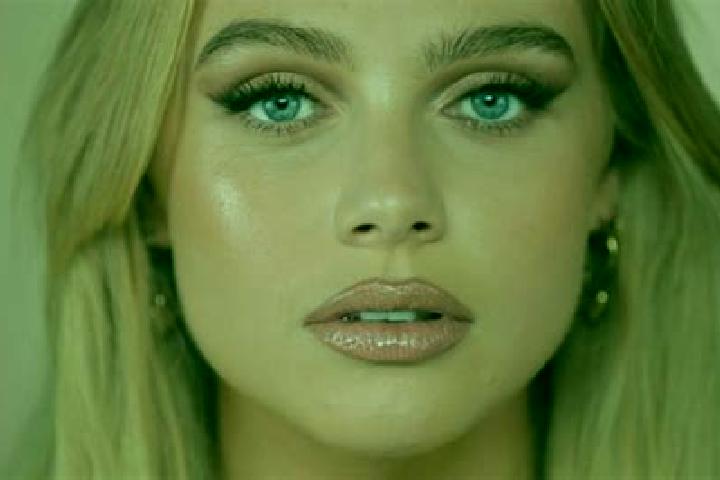 Hazel, 37, a platinum blonde blue-eyed mixed companion based in Cison di Valmarino. Offering OWO, Overnight, A-Level, CIM, Domination. Available for incall a...