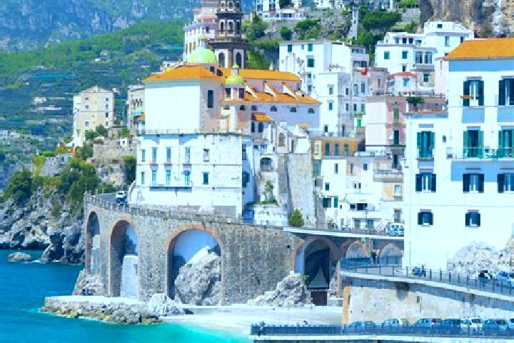 Hazel, 37 — Escort in Monte Colombo, Italy