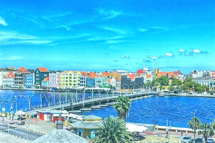 Hazel, 37 — Escort in Sint Michiel Liber, Curacao