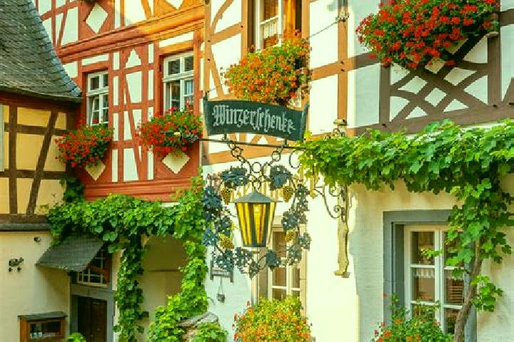 Hazel, 38 — Escort in Kleinschretstaken, Germany