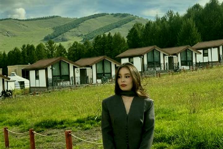 Hazel, 38 — Escort in Tsetsegnuur, Mongolia