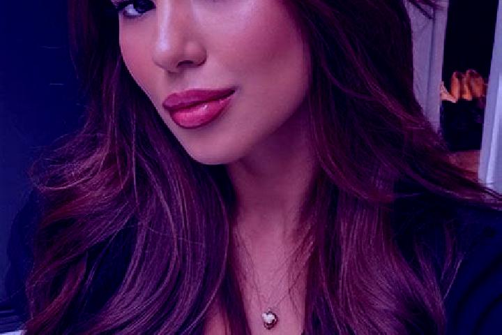 Hazel, 39, a chestnut brown-eyed latina companion based in Samokov. Offering Couples, OWO, Roleplay. Available for incall and outcall, overnight bookings ava...