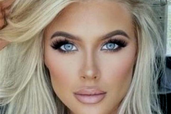 Hazel, 39, a platinum blonde amber-eyed european companion based in Yamato. Offering Prostate Massage, Striptease, Tantra, Party Girl. Available for incall a...