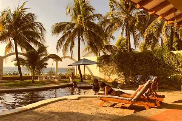 Hazel, 39 — Escort in El Amatal, Mexico