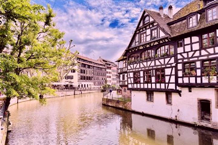 Hazel, 39 — Escort in Gueberschwihr, France