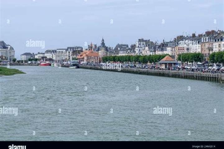 Hazel, 39 — Escort in Trouville, France