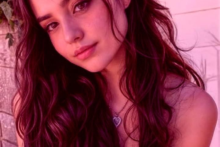 Iris, 20, a black hazel-eyed mixed companion based in Mendeleyevo. Offering A-Level, Dinner Date, Roleplay. Available for incall and outcall, day and evening...