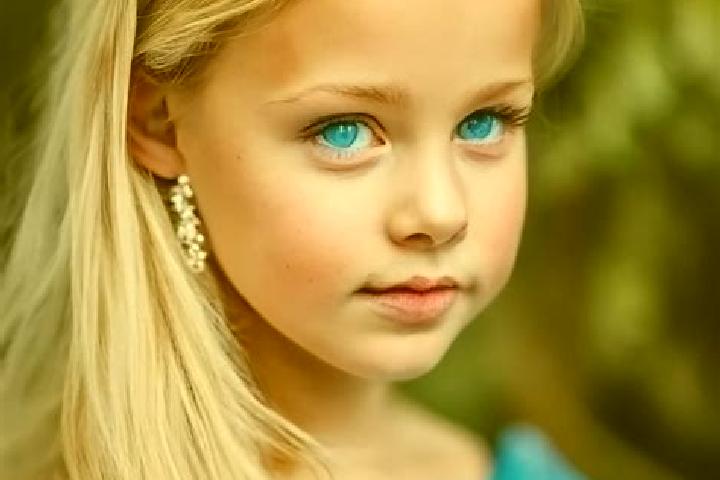 Iris, 20, a blonde blue-eyed indian companion based in Sparta. Offering BDSM, Duos, Party Girl. Available for incall and outcall, day and evening dates.