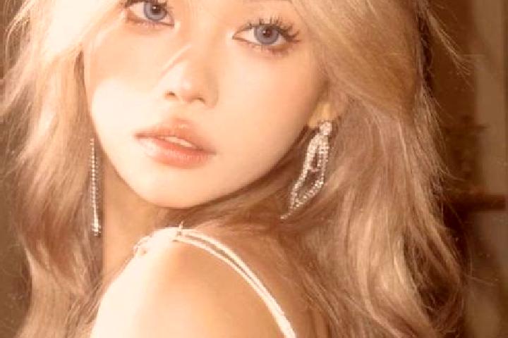 Iris, 20, a blonde grey-eyed asian companion based in Pribeta. Offering Domination, Duos, A-Level, Couples. Available for incall and outcall, overnight booki...