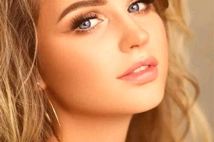 Iris, 20, a dark blonde blue-eyed european companion based in Rokka. Offering 69, Party Girl. Available for incall and outcall, overnight bookings available.