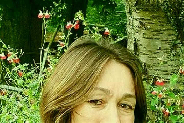Iris, 20 — Escort in Gonneville-la-Mallet, France
