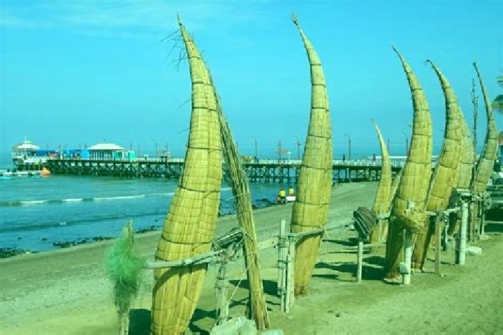 Iris, 20 — Escort in Huanchaco, Peru