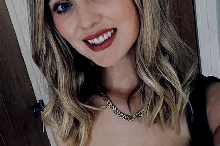 Iris, 20 — Escort in Newton-le-Willows, United Kingdom