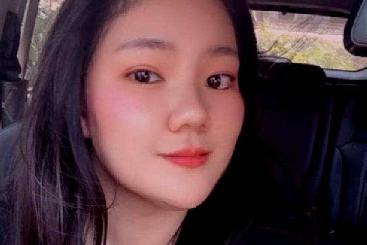 Iris, 20 — Escort in Wang Saphung, Thailand