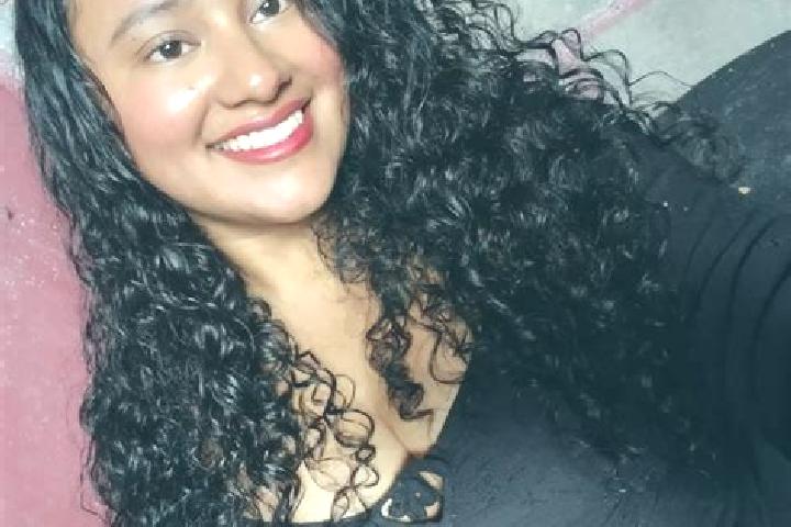 Iris, 20 — Escort in Yauyupe, Honduras