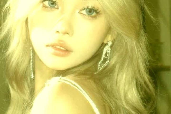 Iris, 21, a blonde blue-eyed asian companion based in La Brea. Offering Striptease, Girlfriend Experience, 69, Party Girl, BDSM. Available for incall and out...
