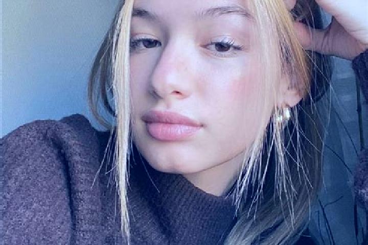 Iris, 21, a blonde brown-eyed indian companion based in Perano. Offering A-Level, Tantra, Deep French Kissing. Available for incall and outcall, day and even...