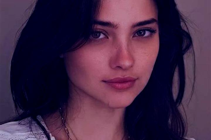 Iris, 21, a brunette brown-eyed indian companion based in Laage. Offering Couples, Girlfriend Experience, A-Level, 69. Available for incall and outcall, day ...