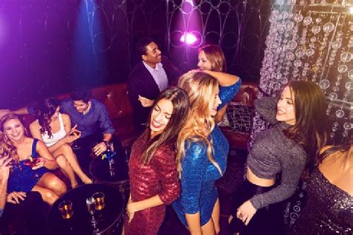 Iris, 21, a dark blonde dark-eyed caribbean companion based in Cengelkoey. Offering Striptease, Deep French Kissing, Prostate Massage, 69. Available for inca...