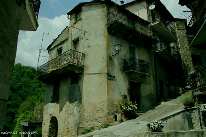 Iris, 21 — Escort in Aquila di Arroscia, Italy