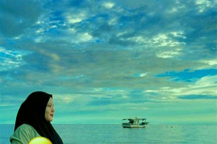 Iris, 21 — Escort in Bilungala, Indonesia