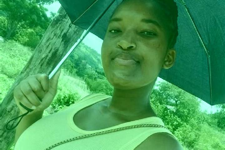 Iris, 21 — Escort in Emona, South Africa