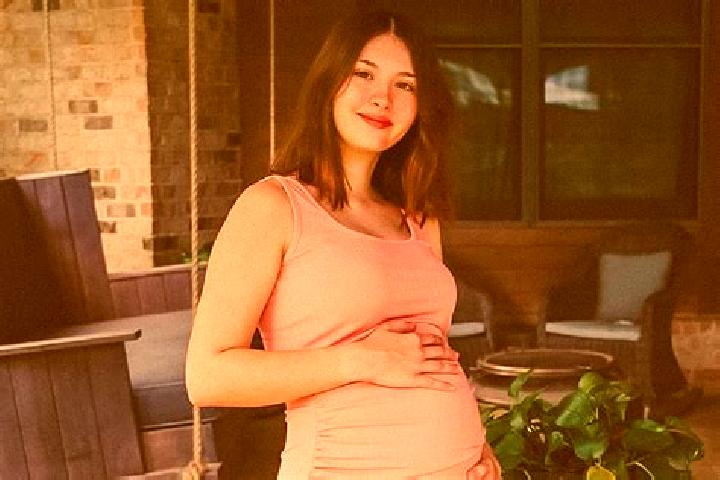 Iris, 21 — Escort in Robertson, Australia