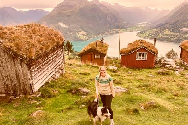 Iris, 21 — Escort in Saeveland, Norway