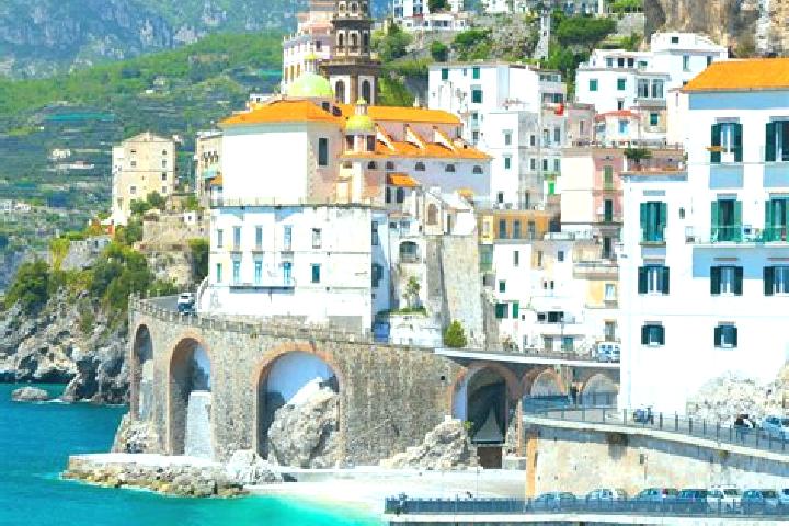 Iris, 21 — Escort in Scarperia, Italy