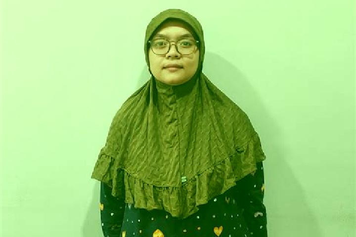 Iris, 21 — Escort in Trahan Wetan, Indonesia