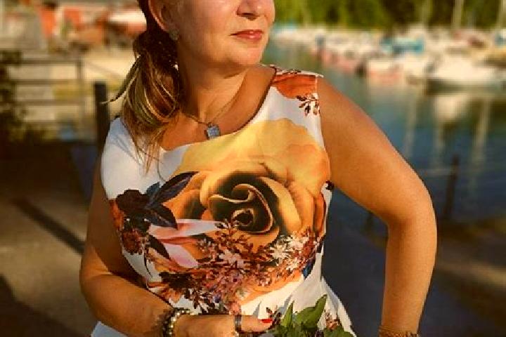 Iris, 21 — Escort in Vaarala, Finland