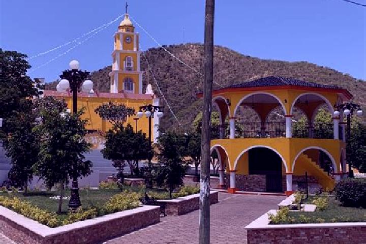 Iris, 21 — Escort in Xayacatlan de Bravo, Mexico