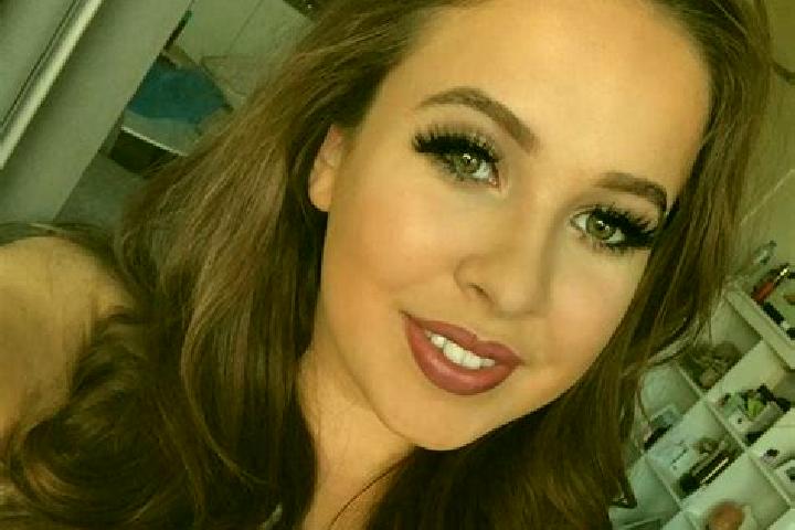 Iris, 22, a auburn blue-eyed mediterranean companion based in Uldz. Offering Girlfriend Experience, Striptease, Erotic Massage. Available for incall and outc...