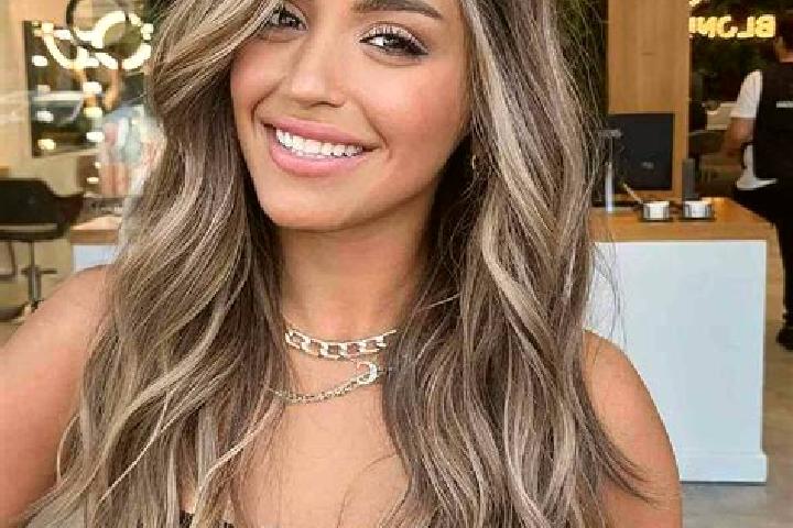 Iris, 22, a dark blonde brown-eyed ebony companion based in Hered. Offering OWO, 69. Available for incall and outcall, overnight bookings available.