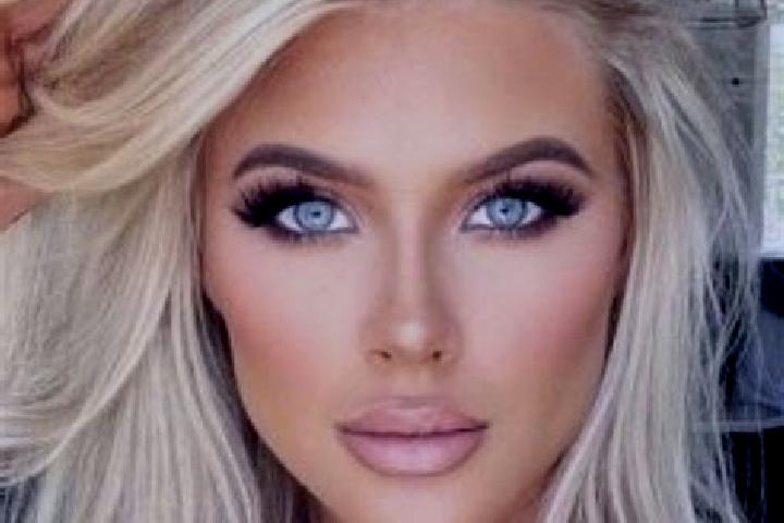 Iris, 22, a platinum blonde dark-eyed ebony companion based in Berge. Offering Erotic Massage, Prostate Massage, 69. Available for incall and outcall, day an...