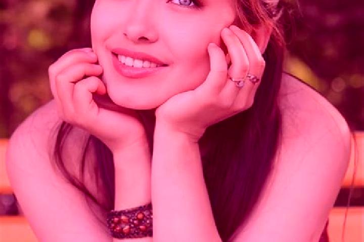 Iris, 22, a red blue-eyed asian companion based in Bantayan. Offering OWO, 69, Girlfriend Experience. Available for incall and outcall, day and evening dates.