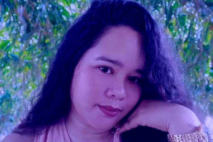 Iris, 22 — Escort in Cabanglasan, Philippines
