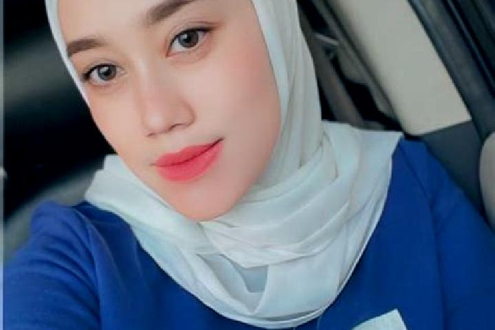 Iris, 22 — Escort in Kertahayu, Indonesia