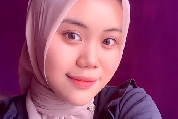 Iris, 22 — Escort in Mulyasari, Indonesia