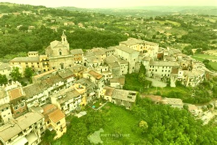 Iris, 22 — Escort in Poggio Mirteto Scalo, Italy