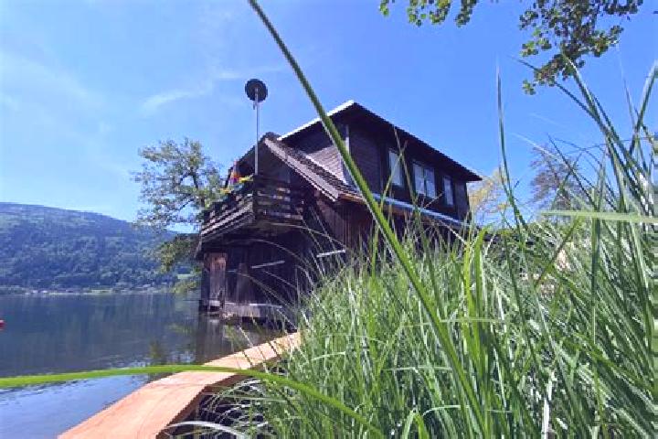 Iris, 22 — Escort in Steindorf am Ossiacher See, Austria